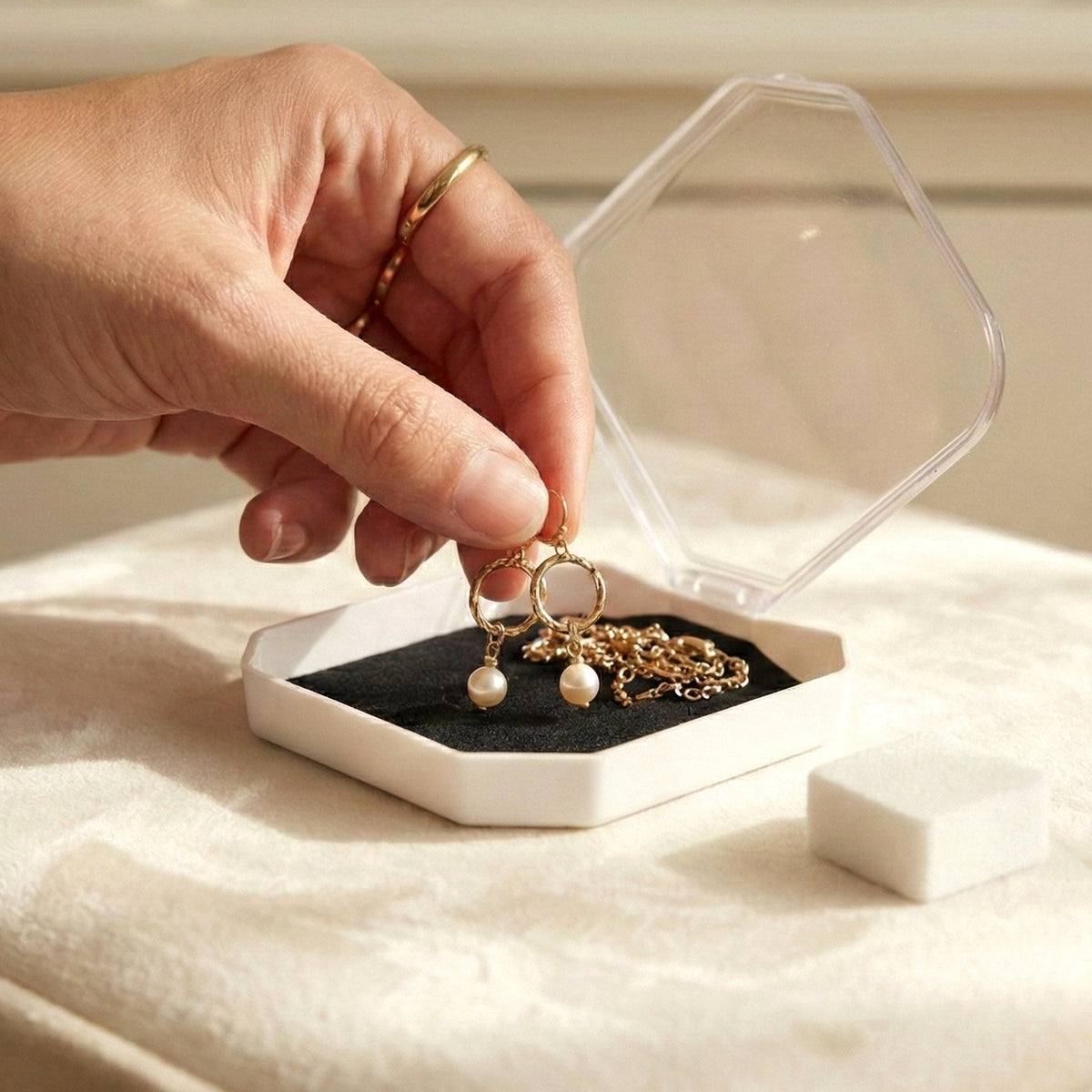 Jewellery Display Storage Box For Rings Earrings  Small Items (12 Pc)